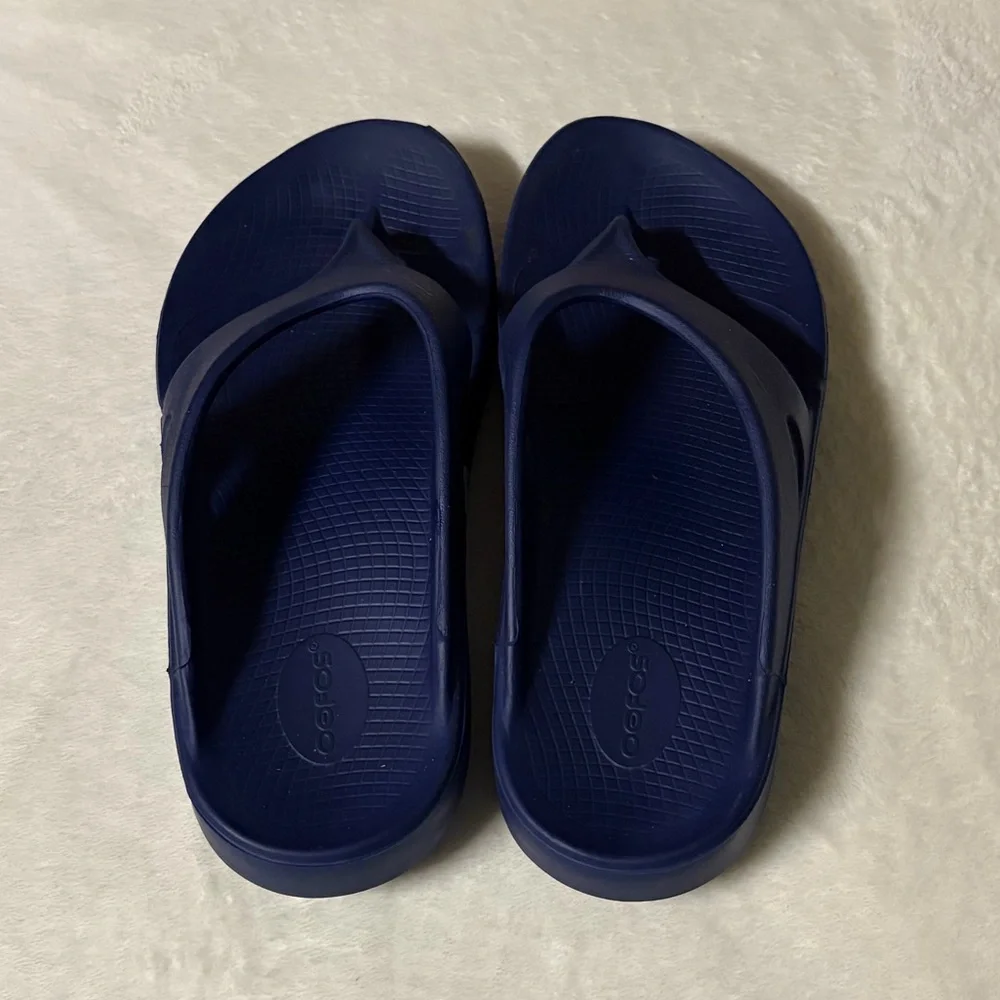 Oofos Unisex‎ Navy Flip Flops Shoes Sz M12 -W14